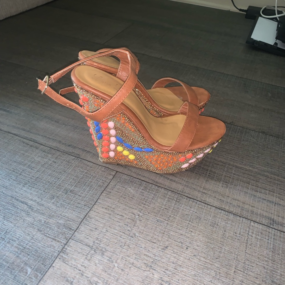 Rhinestone Wedges - Picture 2 of 8
